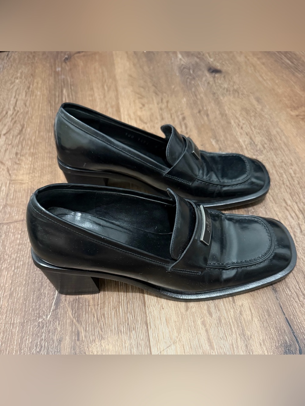 Auth. Vintage Gucci Black Leather Heel Penny Loafers for Men
